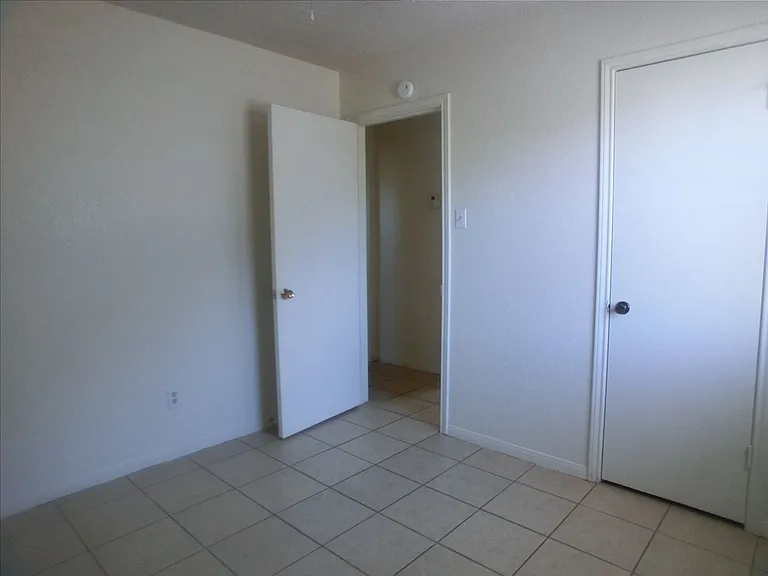 302 Sorrel Dr. — Photo 10