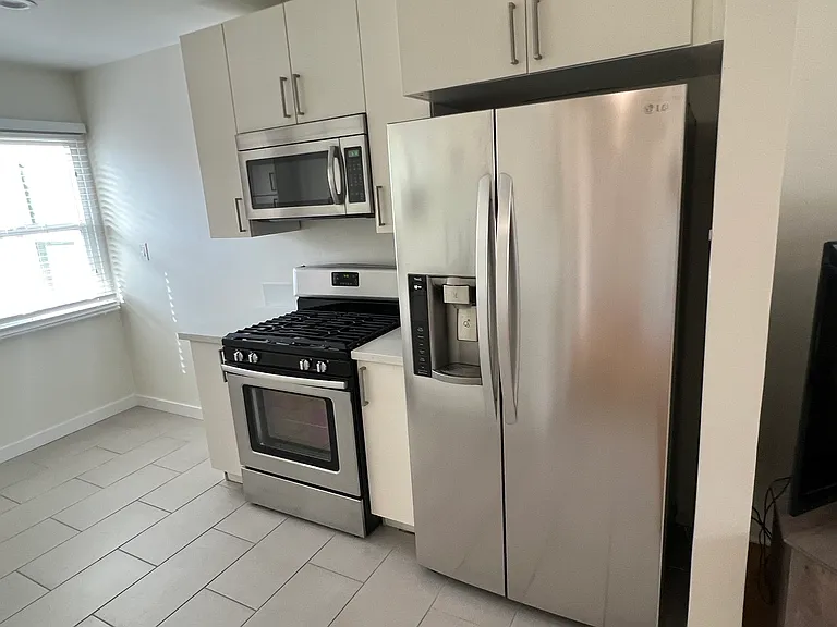 3949 Tilden Ave — Photo 6