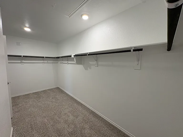 548 Mash Ln — Photo 12