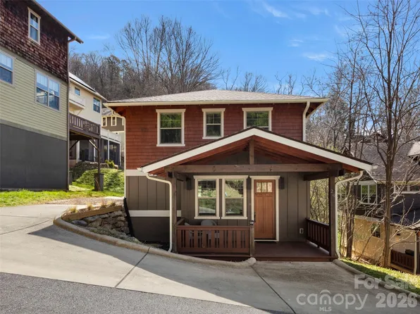 29 Shady Park Ln, Asheville, NC 28804