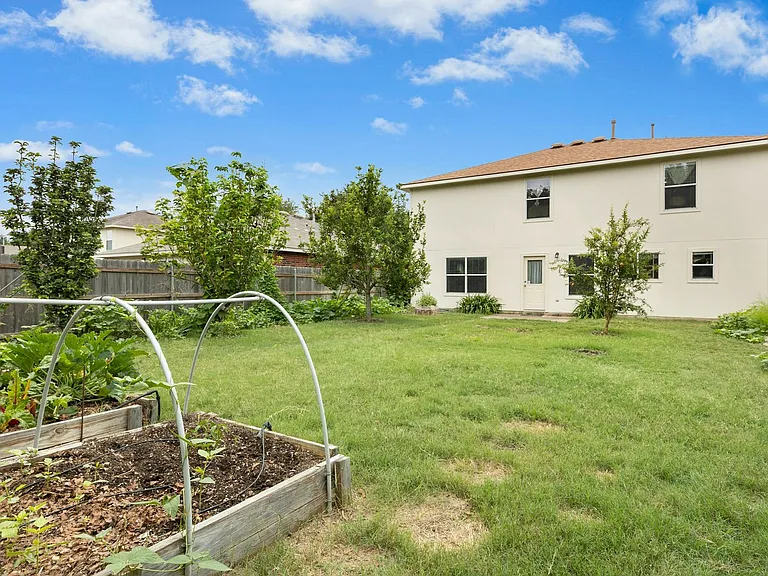 203 Pheasant Trl — Photo 21