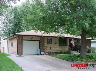 512 N 81st St, Lincoln, NE 68505