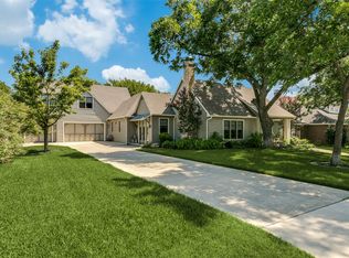 405 E Texas St, Grapevine, TX 76051