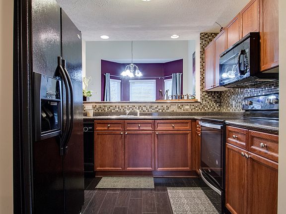 4th image of 1515 Bridgecrest Dr Unit 124