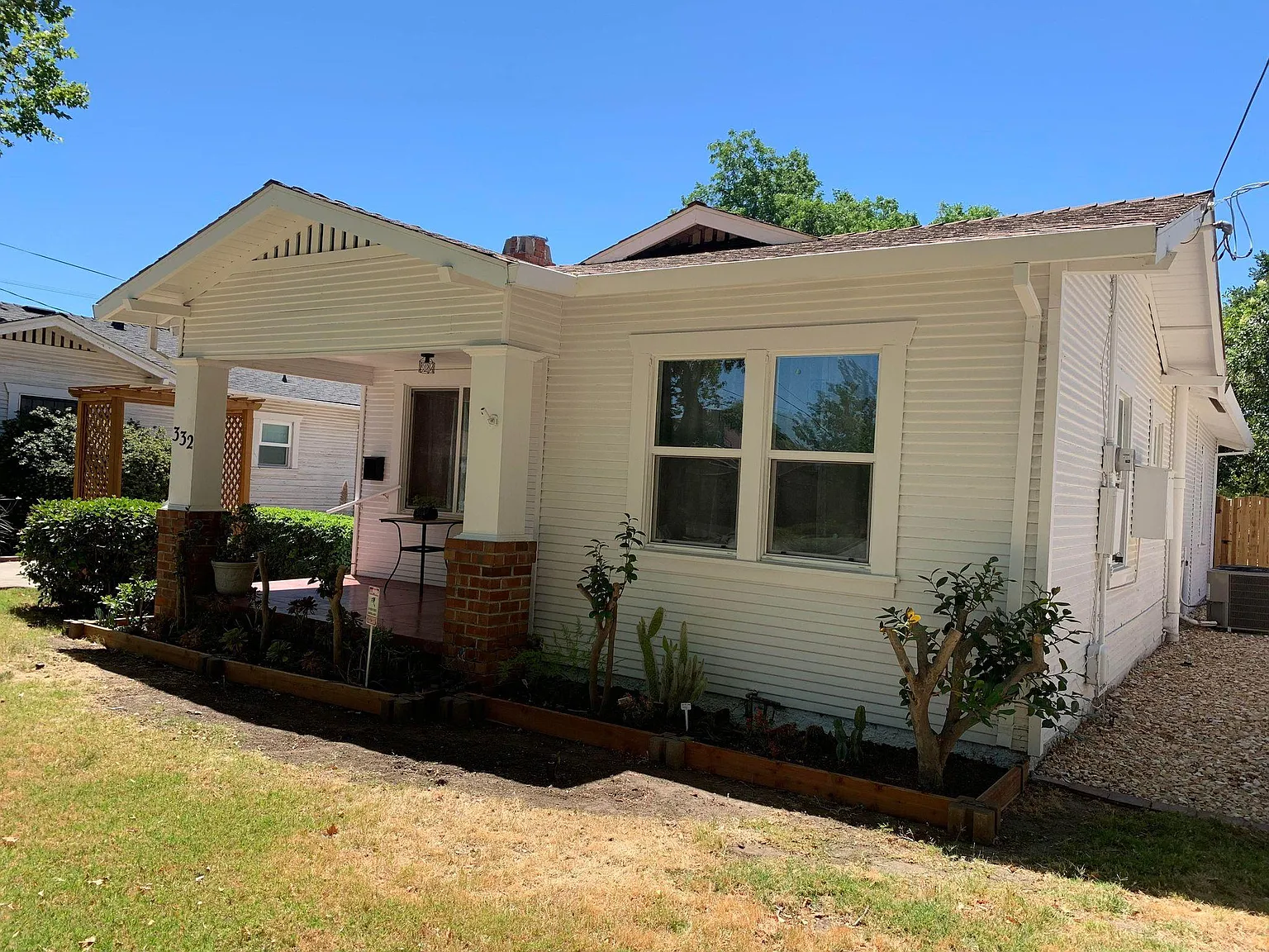 2 bed, 1082 sqft, $2,500 — Photo 2
