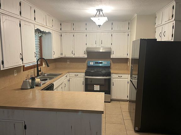 Refrigerator will not stay
