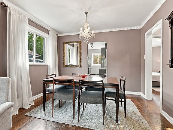 5th image of 89 Yorkview Dr