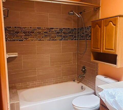 5th image of 11533 James Grant Dr