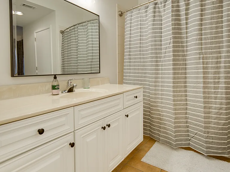 515 E Capitol Ave #103 — Photo 6