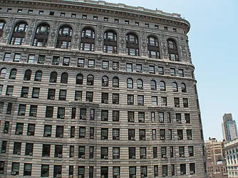 Rented by R New York