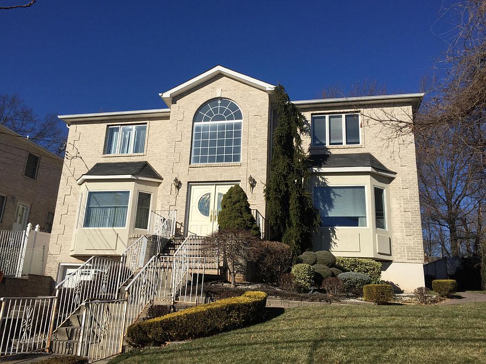 1st image of 23 Pleasant Plains Ave