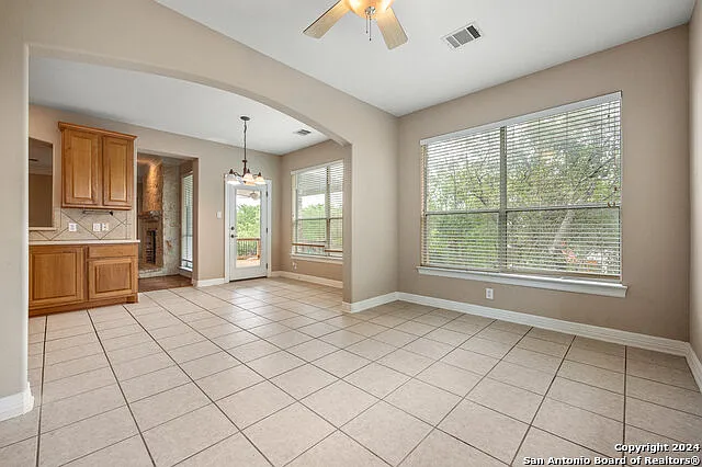 410 Cadence Hl — Photo 10