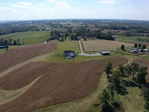 5th image of 1626 Craycraft Rd