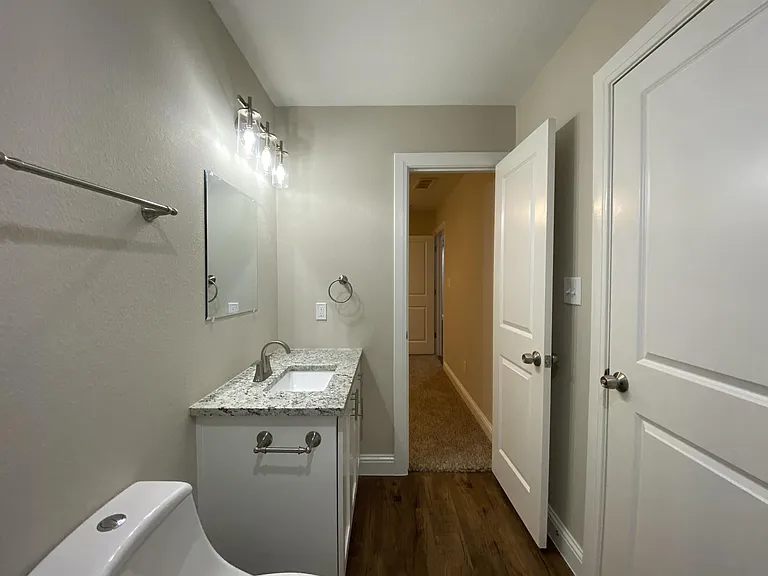 804 N Broughton St #804 — Photo 15