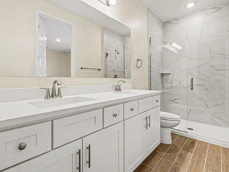 726 Clearwater Ave — Photo 17
