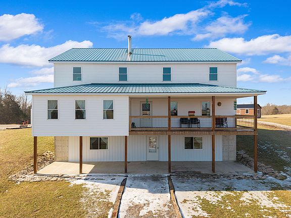 3rd image of 2066 Mudsock Rd