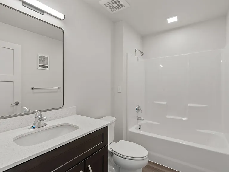 Fairways Apartments — Photo 49