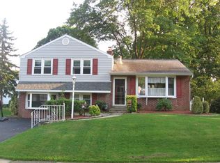 908 Kelly Ave, Woodlyn, PA 19094