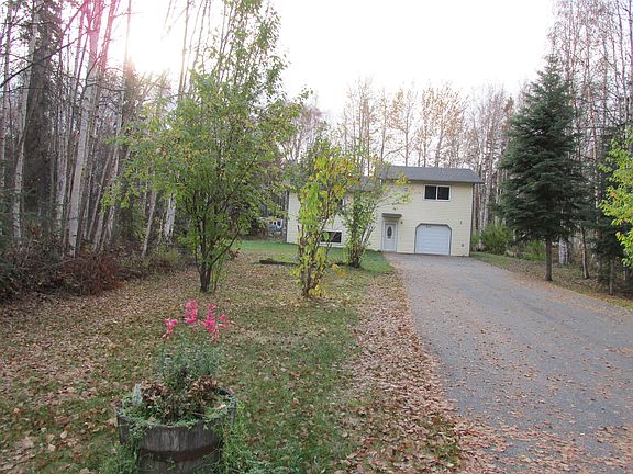 3rd image of 934 Barbara Lee Dr
