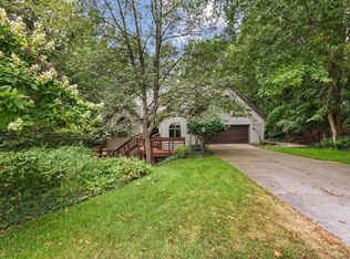 21491 Old Walnut Ct, South Bend, IN