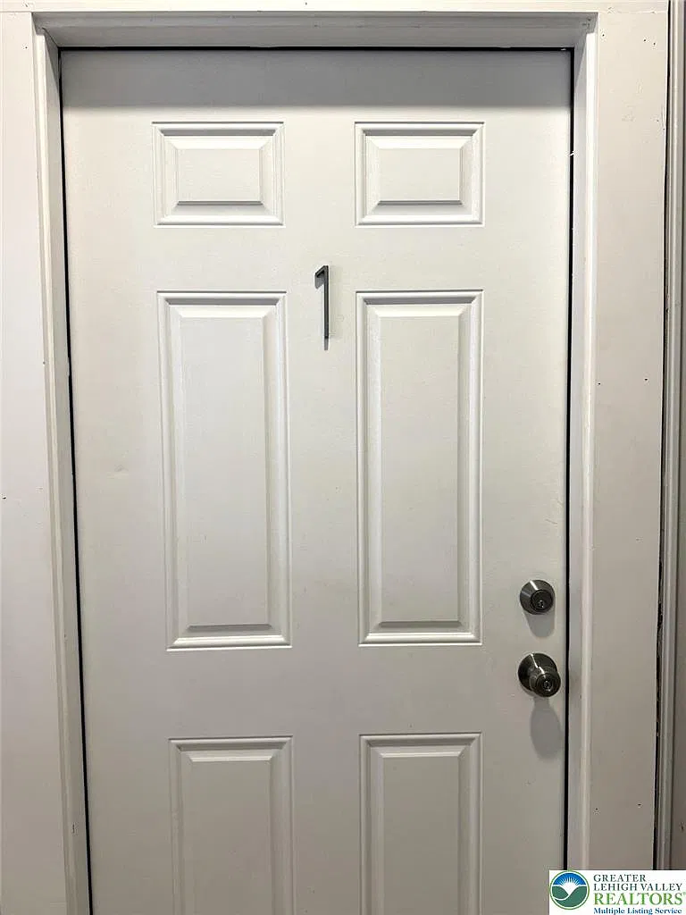 2 bed, 1.5 bath, 650 sqft, $1,625 — Photo 3