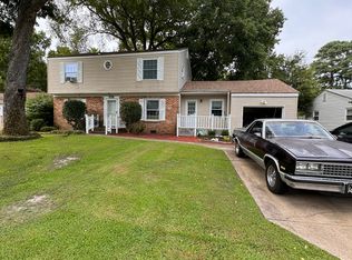3736 Kings Point Rd, Virginia Beach, VA 23452