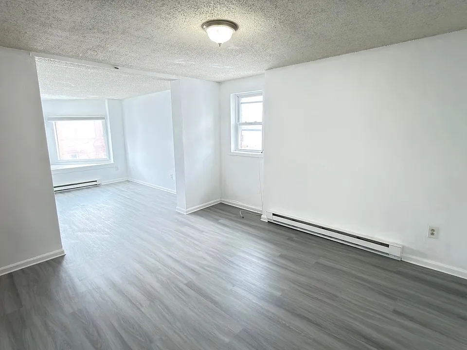 3134 6th Ave #3