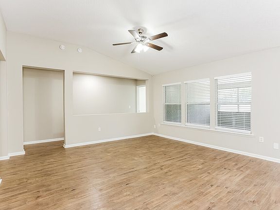 5th image of 76199 Tideview Ln