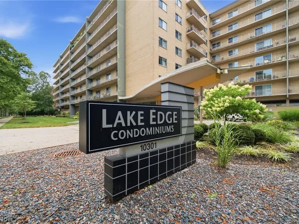 10301 Lake Ave APT 521, Cleveland, OH 44102