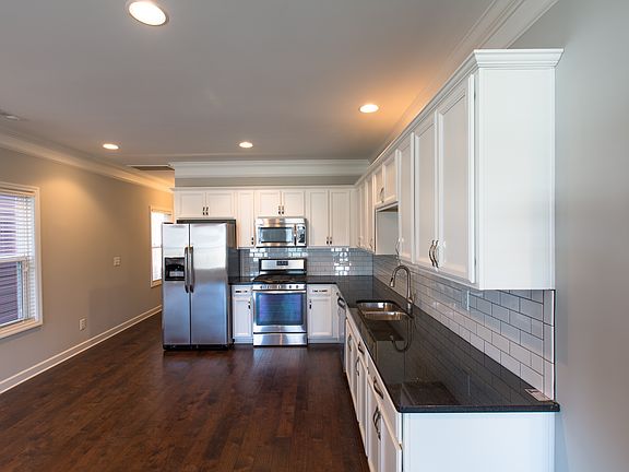 3rd image of 80 Nance Ln