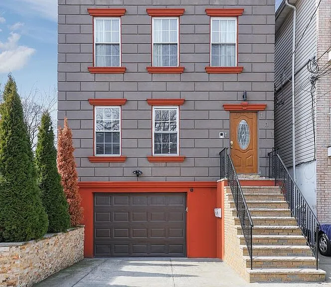 131 Armstrong Ave #1 — Photo 3