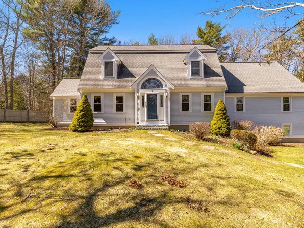 1 Lighthouse Lane, Forestdale, MA 02644