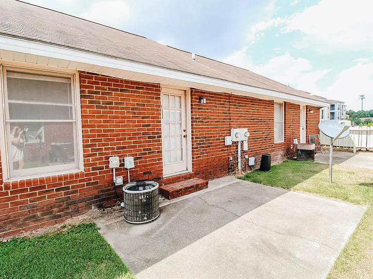 140 Lanier Dr #27 — Photo 4