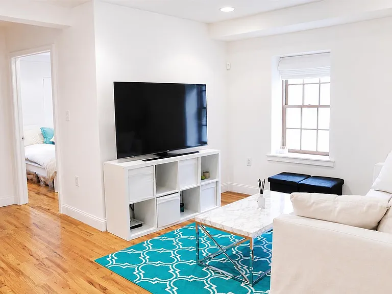 133 Grand St #1 — Photo 2