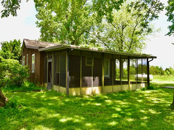 2600 Pleasant Ridge Rd, Vienna, IL 62995