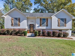 1206 Bunting Dr, Alabaster, AL 35007