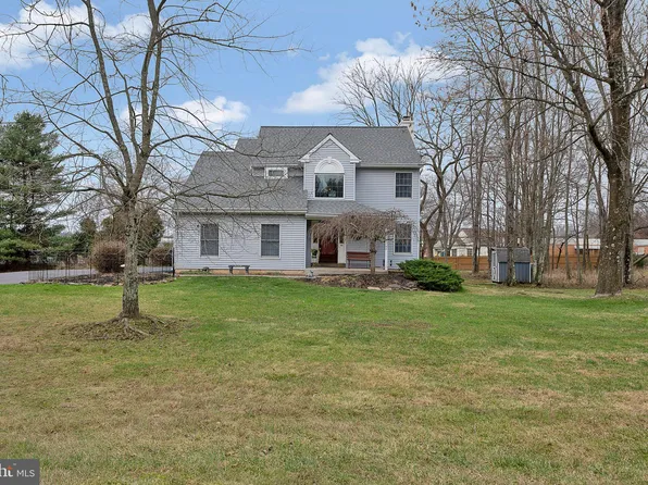 113 Woodland Rd, Newtown, PA 18940