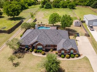 102 Dustin Dr, Fate, TX 75189