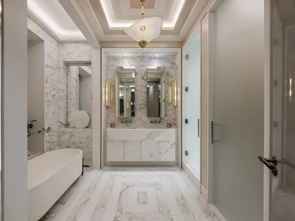 50 Central Park West image 33 of 36