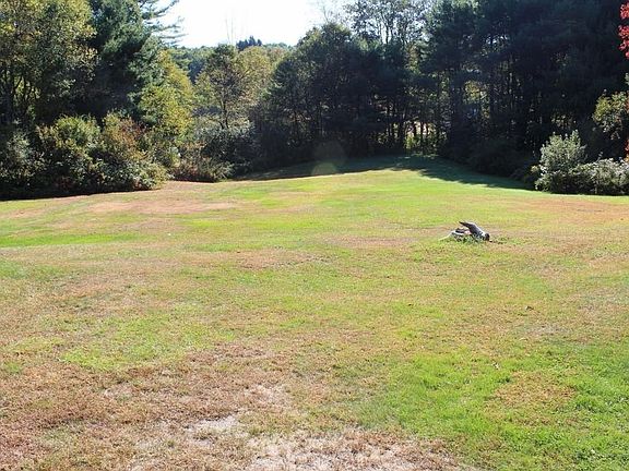 4th image of 381 S Barre Rd