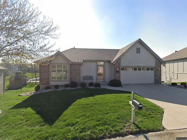 8604 N Chatham Cir