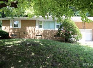 1505 NE Starr Ter, Peoria, IL