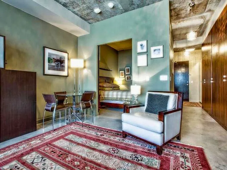 23 Brant St #310 — Photo 6