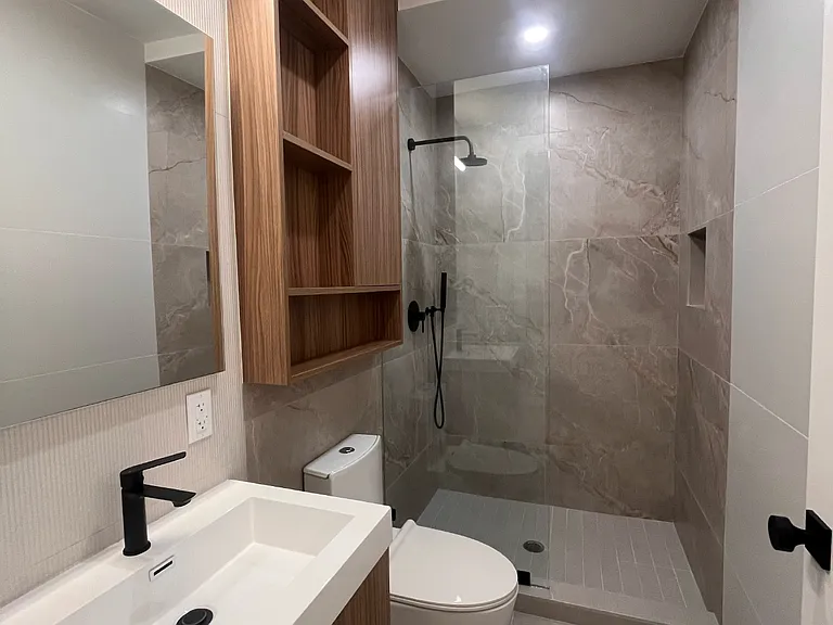 430 Sackett St #2 — Photo 4