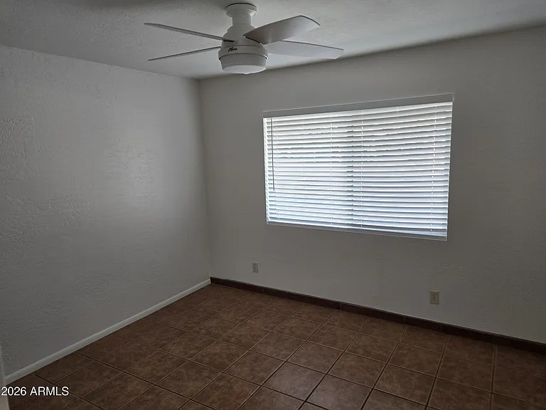 145 W Wickenburg Way #B — Photo 9