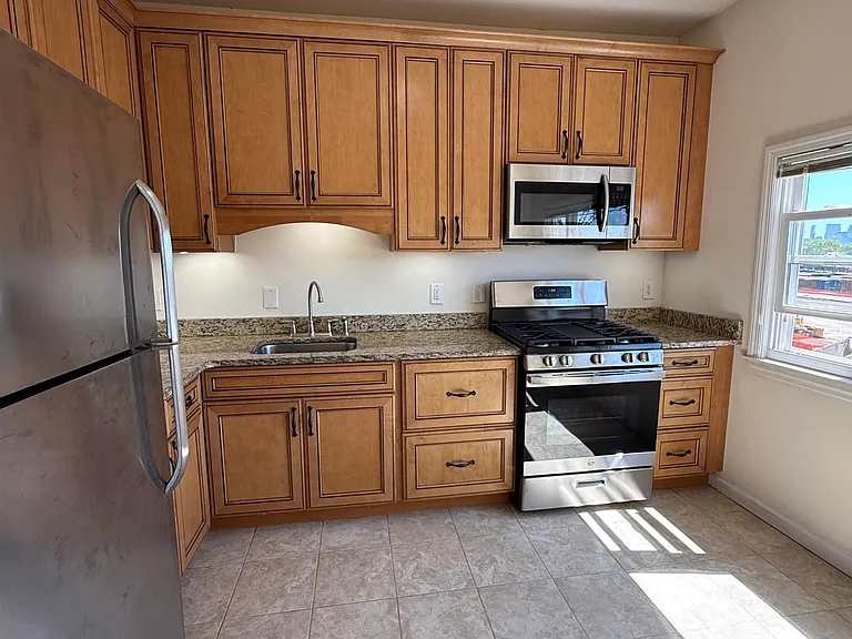 726 Garfield Ave #1 — Photo 5