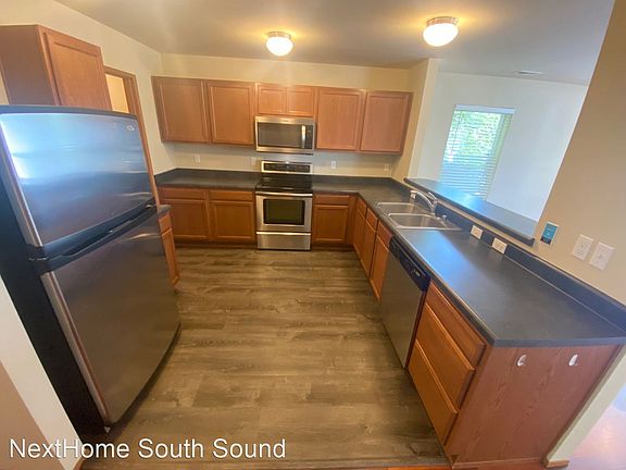 5th image of 1474 Burnside Pl