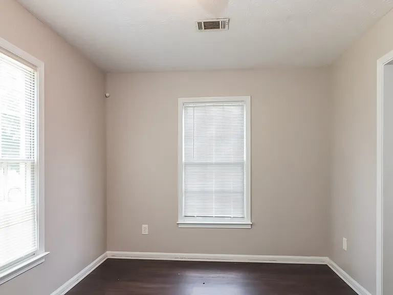 395 Wilson Rd — Photo 11