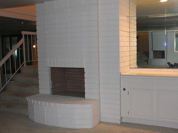 Living Room/fireplace/dry bar