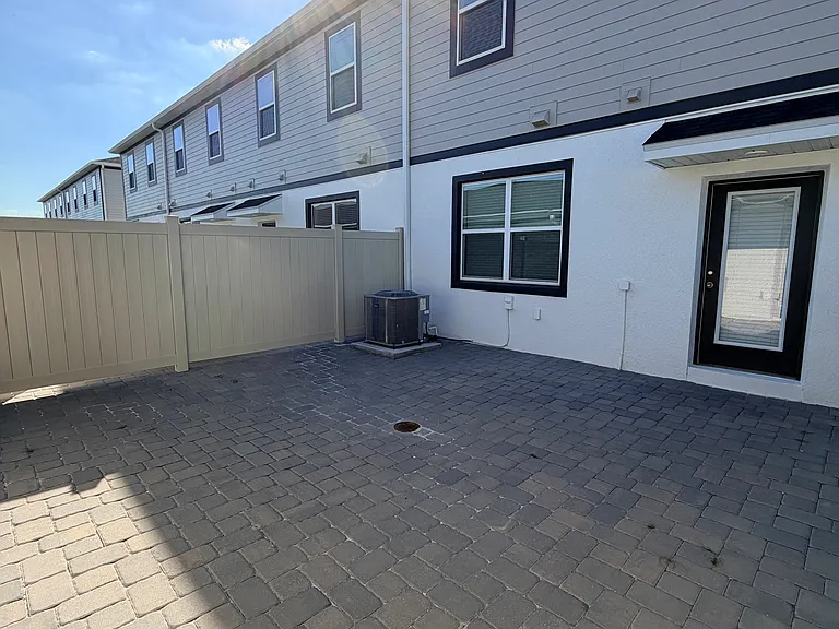 1387 Mount Royal Dr — Photo 31